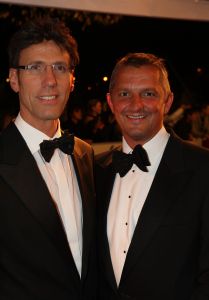 31-10-2007 SHOWBIZZ; TELEVIZIER RING UITREIKING 2007 IN CARRE TE AMSTERDAM. De fel begeerde gouden ring ging dit jaar naar DWDD vab Matthijs van Nieuwkerk. Paul de Leeuw won de Zilveren Televisie ster bij de mannen en Anita Witzier won de Zilveren Televisie Ster bij de dames. De Gooische vrouwen grepen dit jaar naast de Gouden ring maar de dames gingen er nu al vanuit dat de verkiezing van 2008 zeker het goud naar hun waanzinnige populaire serie zal gaan. Heel bekend nederland passeerde de rode loper en iedereen vondt het weer een feest om van te smullen.
foto: Albert den Iseger.