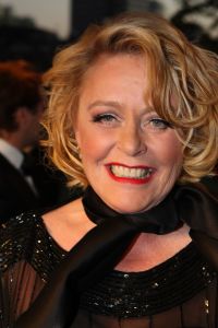 10-10-2007 SHOWBIZZ; PREMIERE VAN CISKE DE RAT EN WEERZIEN VAN BEATRIX MET DANNY DE MUNK NA 23 JAAR. Na 23 jaar was het voor Danny de Munk een weerzien met Koningin Beatrix in Theater Carre. Heel bekend Nederland was naar het theater aan de Amstel gekomen oa. Andre van Duin - Angela Schijf- Anita Witzier- Berend Boudewijn en Martine Bijl- Jeroen Krabbe-Caroline Tensen met Peter Gallas- Willeke Alberti-Linda de Mol-Gordon-Burgemeester Cohn-J.P.Balkenende-Chantal Janzen en nieuwe liefde Marco-Gijs Staverman-Henny Vrienten enz.De Koningin maakte een grappige opmerking aan Ciske de rat alias Dave Dekker, ik vond het Toppie, echt waar. Deze week een uitgebreid verslag in weekblad Prive.
foto: Albert den Iseger.