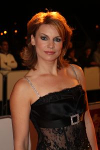 31-10-2007 SHOWBIZZ; TELEVIZIER RING UITREIKING 2007 IN CARRE TE AMSTERDAM. De fel begeerde gouden ring ging dit jaar naar DWDD vab Matthijs van Nieuwkerk. Paul de Leeuw won de Zilveren Televisie ster bij de mannen en Anita Witzier won de Zilveren Televisie Ster bij de dames. De Gooische vrouwen grepen dit jaar naast de Gouden ring maar de dames gingen er nu al vanuit dat de verkiezing van 2008 zeker het goud naar hun waanzinnige populaire serie zal gaan. Heel bekend nederland passeerde de rode loper en iedereen vondt het weer een feest om van te smullen.
foto: Albert den Iseger.