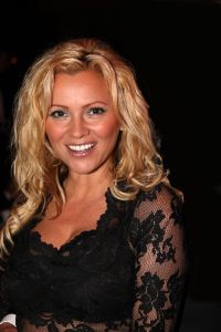 10-10-2007 SHOWBIZZ: TATJANA SIMIC IS GEESTELIJK VEEL VERDER DAN MEDIA MILJARDAIR MARCEL BOEKHOORN. Zo zegt Tatjana in een exclusief interview deze week in weekblad Prive. Tatjana haar liefdesleven staat weeer op een zeer laag pitje nadat zij eerder een heftige relatie heeft gehad met oa. Ewald de voetbalmakelaar, Chris Luken de hotelbon gigant, Rene Ros,  wat overgeens nog steeds een vriend is en niet te vergeten de engelse Keith Bakker die met HIV besmet was. Nu de relatie met Marcel Boekhoorn over is heeft Tatjana een mototrijbewijs gehaald en scheurt zij er heftig op los met een stoere Yamaha motor met maar liefst 250 pk. Misschien heeft Tatjana nu gevonden wat ze zoekt, snelheid en durf.
foto: Albert den Iseger.