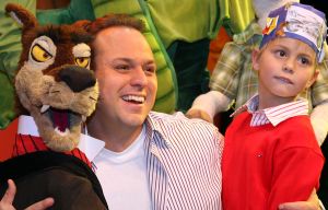 15-10-2008 SHOWBIZZ; SPROOKJESVERJAARDAG VOOR 6 JARIGE JAN BAUER BIJ SPROOKJESBOOM. Jan Bauer werd zes jaar en vierde zijn verjaardag voor het eerst niet thuis maar bij de premiere van de Sprookjesboom.
foto: Albert den Iseger.
