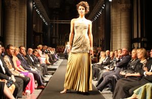 06-10-2008 SHOWBIZZ; KONINKLIJK BEZOEK BIJ MODESHOW VAN STEFAN BADAL IN ANTWERPEN. Prins Laurent en zijn vrouw Claire waren de koninklijke gasten bij de betoverende haute couture show van Stefan Badel. De Nederlandse  haute couture ontwerper is ondertussen een  van de bekenste modemakers van Belgie.
foto: Albert den Iseger.