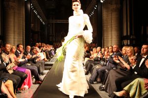 06-10-2008 SHOWBIZZ; KONINKLIJK BEZOEK BIJ MODESHOW VAN STEFAN BADAL IN ANTWERPEN. Prins Laurent en zijn vrouw Claire waren de koninklijke gasten bij de betoverende haute couture show van Stefan Badel. De Nederlandse  haute couture ontwerper is ondertussen een  van de bekenste modemakers van Belgie.
foto: Albert den Iseger.