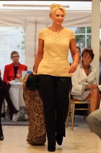 01-10-2011 SHOWBIZZ; GRACIELA NAUM IN NEDERLAND. De Argentijnse Graciela Naum bracht een bezoekje aan Nederland en toonde haar nieuwe collectie. Graciela Naum is een Argentijnse mode ontwerperster die Maxima regelmatig mode advies geeft en haar ook kleed.
foto: Albert den Iseger.