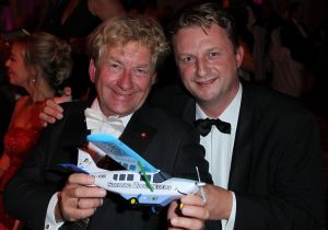 03-10-2011 SHOWBIZZ; KIKA GALA 2011 WAS WEER GROOT SUCCES. Het 5e Grand Gala voor Kika en stichting Hoogvliegers was weer een hoogtepunt voor de organisatie en de vele gasten. Er werd  405.000.00 opgehaald voor het goede doel. Veel artiesten steunden deze stichting met optredens oa. Dean Saunders_LA the Voices_George McCrae en Ludwig Galea uit Malta. Ambassadrice Inge de Bruijn danste tot aan de kleine uurtjes met Prins Enrique de Borbon y Gracia de Lobez. Evert Santegoeds_ Gallyon van Vessum en Esther Oosterbeek presenteerde de avond met een knipoog naar de vele BNers in de zaal.
foto: Albert den Iseger.