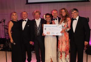 03-10-2011 SHOWBIZZ; KIKA GALA 2011 WAS WEER GROOT SUCCES. Het 5e Grand Gala voor Kika en stichting Hoogvliegers was weer een hoogtepunt voor de organisatie en de vele gasten. Er werd  405.000.00 opgehaald voor het goede doel. Veel artiesten steunden deze stichting met optredens oa. Dean Saunders_LA the Voices_George McCrae en Ludwig Galea uit Malta. Ambassadrice Inge de Bruijn danste tot aan de kleine uurtjes met Prins Enrique de Borbon y Gracia de Lobez. Evert Santegoeds_ Gallyon van Vessum en Esther Oosterbeek presenteerde de avond met een knipoog naar de vele BNers in de zaal.
foto: Albert den Iseger.