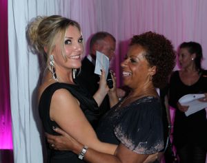 03-10-2011 SHOWBIZZ; KIKA GALA 2011 WAS WEER GROOT SUCCES. Het 5e Grand Gala voor Kika en stichting Hoogvliegers was weer een hoogtepunt voor de organisatie en de vele gasten. Er werd  405.000.00 opgehaald voor het goede doel. Veel artiesten steunden deze stichting met optredens oa. Dean Saunders_LA the Voices_George McCrae en Ludwig Galea uit Malta. Ambassadrice Inge de Bruijn danste tot aan de kleine uurtjes met Prins Enrique de Borbon y Gracia de Lobez. Evert Santegoeds_ Gallyon van Vessum en Esther Oosterbeek presenteerde de avond met een knipoog naar de vele BNers in de zaal.
foto: Albert den Iseger.