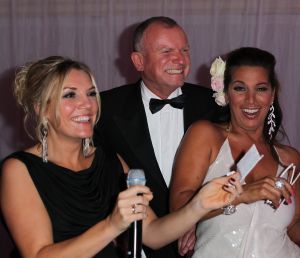 03-10-2011 SHOWBIZZ; KIKA GALA 2011 WAS WEER GROOT SUCCES. Het 5e Grand Gala voor Kika en stichting Hoogvliegers was weer een hoogtepunt voor de organisatie en de vele gasten. Er werd  405.000.00 opgehaald voor het goede doel. Veel artiesten steunden deze stichting met optredens oa. Dean Saunders_LA the Voices_George McCrae en Ludwig Galea uit Malta. Ambassadrice Inge de Bruijn danste tot aan de kleine uurtjes met Prins Enrique de Borbon y Gracia de Lobez. Evert Santegoeds_ Gallyon van Vessum en Esther Oosterbeek presenteerde de avond met een knipoog naar de vele BNers in de zaal.
foto: Albert den Iseger.