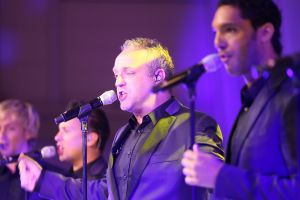 03-10-2011 SHOWBIZZ; KIKA GALA 2011 WAS WEER GROOT SUCCES. Het 5e Grand Gala voor Kika en stichting Hoogvliegers was weer een hoogtepunt voor de organisatie en de vele gasten. Er werd  405.000.00 opgehaald voor het goede doel. Veel artiesten steunden deze stichting met optredens oa. Dean Saunders_LA the Voices_George McCrae en Ludwig Galea uit Malta. Ambassadrice Inge de Bruijn danste tot aan de kleine uurtjes met Prins Enrique de Borbon y Gracia de Lobez. Evert Santegoeds_ Gallyon van Vessum en Esther Oosterbeek presenteerde de avond met een knipoog naar de vele BNers in de zaal.
foto: Albert den Iseger.