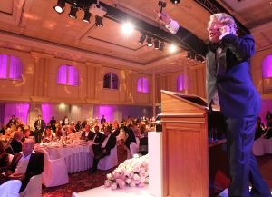 03-10-2011 SHOWBIZZ; KIKA GALA 2011 WAS WEER GROOT SUCCES. Het 5e Grand Gala voor Kika en stichting Hoogvliegers was weer een hoogtepunt voor de organisatie en de vele gasten. Er werd  405.000.00 opgehaald voor het goede doel. Veel artiesten steunden deze stichting met optredens oa. Dean Saunders_LA the Voices_George McCrae en Ludwig Galea uit Malta. Ambassadrice Inge de Bruijn danste tot aan de kleine uurtjes met Prins Enrique de Borbon y Gracia de Lobez. Evert Santegoeds_ Gallyon van Vessum en Esther Oosterbeek presenteerde de avond met een knipoog naar de vele BNers in de zaal.
foto: Albert den Iseger.