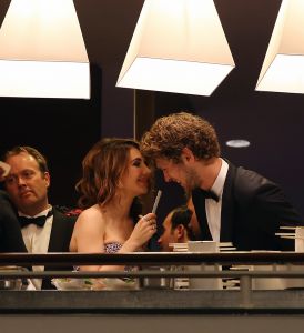 09-10-2013 SHOWBIZZ; MATTHIJS VAN NIEUWKERK TROTS OP ZIJN SCHOONDOCHTER CARICE. Zijn zoon Kees heeft al geruime tijd verkering met Carice van Houten en komt daar nu met naar buiten.
foto: Albert den Iseger