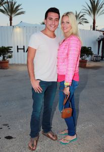 04-10-2013 SHOWBIZZ; JAN EN LISA SMIT EVEN OP VAKANTIE NAAR IBIZA.  Jan en Lisa waren samen even op Ibiza, Jan voor de opname-s van het programma DE BESTE ZANGER VAN NEDERLAND 2013 en Lisa was erbij om even bij te komen.
Foto: Albert den Iseger