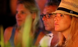 04-10-2013 SHOWBIZZ; JAN EN LISA SMIT EVEN OP VAKANTIE NAAR IBIZA.  Jan en Lisa waren samen even op Ibiza, Jan voor de opname-s van het programma DE BESTE ZANGER VAN NEDERLAND 2013 en Lisa was erbij om even bij te komen.
Foto: Albert den Iseger