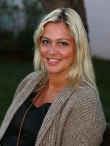 04-10-2013 SHOWBIZZ; JAN EN LISA SMIT EVEN OP VAKANTIE NAAR IBIZA.  Jan en Lisa waren samen even op Ibiza, Jan voor de opname-s van het programma DE BESTE ZANGER VAN NEDERLAND 2013 en Lisa was erbij om even bij te komen.
Foto: Albert den Iseger