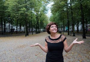 30-10-2013 SHOWBIZZ; MARISKA VAN KOLCK SPEELT CONNY STUART.
foto: Albert den Iseger