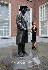 30-10-2013 SHOWBIZZ; MARISKA VAN KOLCK SPEELT CONNY STUART.
foto: Albert den Iseger
