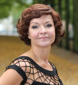 30-10-2013 SHOWBIZZ; MARISKA VAN KOLCK SPEELT CONNY STUART.
foto: Albert den Iseger