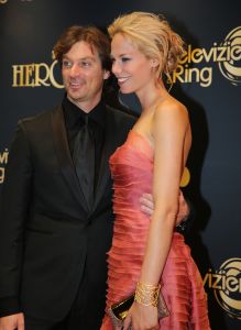 20-10-2013 SHOWBIZZ; DE 48ste TELEVIZIER-RING GALA WAS ER EEN VOOR DE MOLLEN. Prijswinnaars waren- Linda en Johnny de Mol-Art Rooijakkers-Kees Tol-Dieuwertje Blok.
foto: Albert den Iseger. 
