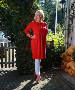 10-10-2013 SHOWBIZZ; WILLEKE ALBERTI ZIET ER WEER PRACHTIG UIT NA AFVAL RACE M.M.V WEIGHT WATCHERS.
foto: Albert den Iseger