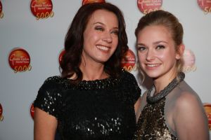 18-10-2014 SHOWBIZZ; 5000 STE AFLEVERING VAN GOEDE TIJDEN -SLECHTE TIJDEN. De cast en de crew bekeken in het COLLEGE HOTEL te Amsterdam de 5000 ste aflevering onder het genot van een stevige borrel en pittig hapje.
foto: Albert den Iseger