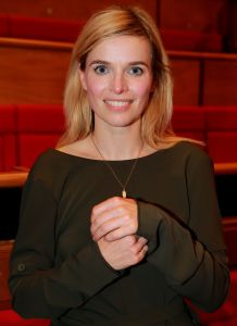03-10-2014 SHOWBIZZ; GALA VAN DE NEDERLANDSE FILM MET DE UITREIKING VAN DE GOUDEN KALVEREN. De Film FUIF was er weer een met vele bekende koppies en vele gouden Kalveren. Maar ook vele grote namen uit de Nederlandse film industrie ontbraken op deze filmfuif. foto: Albert den Iseger