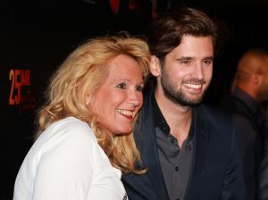 01-10-2015 SHOWBIZZ; 25 JAAR OP TV GOEDE TIJDEN SLECHTE TIJDEN. Alle acteurs van de soap serie GTST van de afgelopen 25 jaar kwamen bijeen voor een feestje.
foto: Albert den Iseger