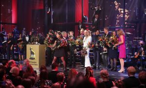 30-09-2016 SHOWBIZZ; GOUDEN KALVEREN GALA 2016. Beste actrice HANNAH HOEKSTRA  voor haar rol in de film DE HELLEWEG. Tot beste acteur werd gekozen ISSAKA SAWADOGO voor de film THE PARADISE SUITE.
Fote : Albert den Iseger
