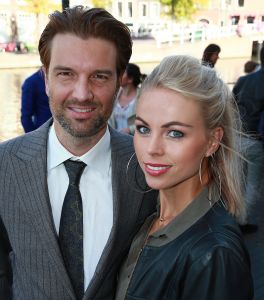 09-10-2016 SHOWBIZZ; PREMIERE VAN INDECENT PROPOSAL IN LEIDSE SCHOUWBURG. Met Matteo van der grijn-Roos van Erkel en Chris Tates. foto: Albert den Iseger