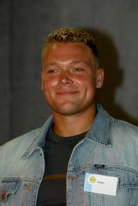 28-08-2002 SHOWBIZZ; BIG BROTHER HUIS GAAT OPEN. De eerste deelnemers zijn gearriveerd.
foto: Albert den Iseger