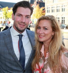 09-10-2016 SHOWBIZZ; PREMIERE VAN INDECENT PROPOSAL IN LEIDSE SCHOUWBURG. Met Matteo van der grijn-Roos van Erkel en Chris Tates. foto: Albert den Iseger