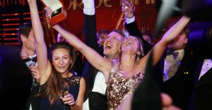 13-10-2016 SHOWBIZZ; FLOORTJE DESSING WINT GOUDEN TELEVIZIER RING 2016. Humberto Tan won de Televizier-Ster voor presentator, Chantal Janzen won opnieuw de Televizier-Ster voor presentatrice. Pip Pellens kreeg de prijs voor aanstormend talent. Paul de leeuw won met zijn talkshow. Thom Hoffman was de beste acteur en Angela Schijf als beste actrice.
foto: Albert den Iseger