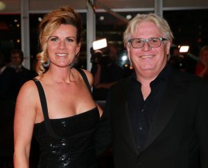13-10-2016 SHOWBIZZ; FLOORTJE DESSING WINT GOUDEN TELEVIZIER RING 2016. Humberto Tan won de Televizier-Ster voor presentator, Chantal Janzen won opnieuw de Televizier-Ster voor presentatrice. Pip Pellens kreeg de prijs voor aanstormend talent. Paul de leeuw won met zijn talkshow. Thom Hoffman was de beste acteur en Angela Schijf als beste actrice.
foto: Albert den Iseger