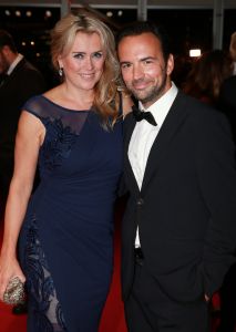 13-10-2016 SHOWBIZZ; FLOORTJE DESSING WINT GOUDEN TELEVIZIER RING 2016. Humberto Tan won de Televizier-Ster voor presentator, Chantal Janzen won opnieuw de Televizier-Ster voor presentatrice. Pip Pellens kreeg de prijs voor aanstormend talent. Paul de leeuw won met zijn talkshow. Thom Hoffman was de beste acteur en Angela Schijf als beste actrice.
foto: Albert den Iseger