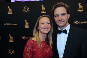 30-09-2016 SHOWBIZZ; GOUDEN KALVEREN GALA 2016. Beste actrice HANNAH HOEKSTRA  voor haar rol in de film DE HELLEWEG. Tot beste acteur werd gekozen ISSAKA SAWADOGO voor de film THE PARADISE SUITE.
Fote : Albert den Iseger
