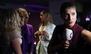 30-09-2016 SHOWBIZZ; GOUDEN KALVEREN GALA 2016. Beste actrice HANNAH HOEKSTRA  voor haar rol in de film DE HELLEWEG. Tot beste acteur werd gekozen ISSAKA SAWADOGO voor de film THE PARADISE SUITE.
Fote : Albert den Iseger
