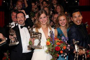 30-09-2016 SHOWBIZZ; GOUDEN KALVEREN GALA 2016. Beste actrice HANNAH HOEKSTRA  voor haar rol in de film DE HELLEWEG. Tot beste acteur werd gekozen ISSAKA SAWADOGO voor de film THE PARADISE SUITE.
Fote : Albert den Iseger