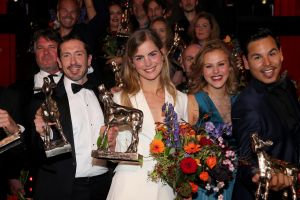 30-09-2016 SHOWBIZZ; GOUDEN KALVEREN GALA 2016. Beste actrice HANNAH HOEKSTRA  voor haar rol in de film DE HELLEWEG. Tot beste acteur werd gekozen ISSAKA SAWADOGO voor de film THE PARADISE SUITE.
Fote : Albert den Iseger