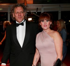 13-10-2016 SHOWBIZZ; FLOORTJE DESSING WINT GOUDEN TELEVIZIER RING 2016. Humberto Tan won de Televizier-Ster voor presentator, Chantal Janzen won opnieuw de Televizier-Ster voor presentatrice. Pip Pellens kreeg de prijs voor aanstormend talent. Paul de leeuw won met zijn talkshow. Thom Hoffman was de beste acteur en Angela Schijf als beste actrice.
foto: Albert den Iseger