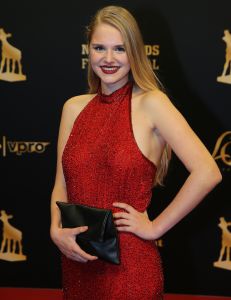 30-09-2016 SHOWBIZZ; GOUDEN KALVEREN GALA 2016. Beste actrice HANNAH HOEKSTRA  voor haar rol in de film DE HELLEWEG. Tot beste acteur werd gekozen ISSAKA SAWADOGO voor de film THE PARADISE SUITE.
Fote : Albert den Iseger