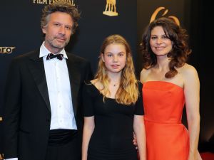 30-09-2016 SHOWBIZZ; GOUDEN KALVEREN GALA 2016. Beste actrice HANNAH HOEKSTRA  voor haar rol in de film DE HELLEWEG. Tot beste acteur werd gekozen ISSAKA SAWADOGO voor de film THE PARADISE SUITE.
Fote : Albert den Iseger