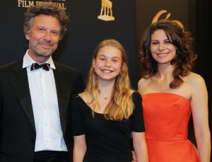 30-09-2016 SHOWBIZZ; GOUDEN KALVEREN GALA 2016. Beste actrice HANNAH HOEKSTRA  voor haar rol in de film DE HELLEWEG. Tot beste acteur werd gekozen ISSAKA SAWADOGO voor de film THE PARADISE SUITE.
Fote : Albert den Iseger