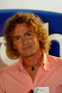 28-08-2002 SHOWBIZZ; BIG BROTHER HUIS GAAT OPEN. De eerste deelnemers zijn gearriveerd.
foto: Albert den Iseger