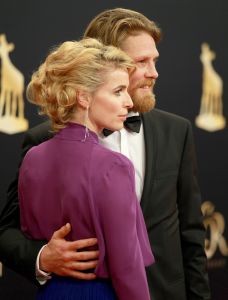 30-09-2016 SHOWBIZZ; GOUDEN KALVEREN GALA 2016. Beste actrice HANNAH HOEKSTRA  voor haar rol in de film DE HELLEWEG. Tot beste acteur werd gekozen ISSAKA SAWADOGO voor de film THE PARADISE SUITE.
Fote : Albert den Iseger