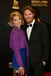 30-09-2016 SHOWBIZZ; GOUDEN KALVEREN GALA 2016. Beste actrice HANNAH HOEKSTRA  voor haar rol in de film DE HELLEWEG. Tot beste acteur werd gekozen ISSAKA SAWADOGO voor de film THE PARADISE SUITE.
Fote : Albert den Iseger