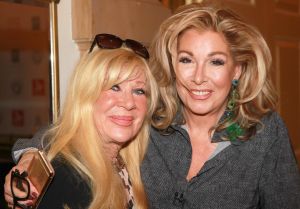 22-10-2020 SHOWBIZZ; MARY BORSATO EN BETTY DE GROOT OP TV MET BUDGET BRUILOFT.  Borsato-s Budget Bruiloft vanaf 28 oktober op RTL 5
Mary Borsato en Betty de Groot helpen droombruiloften waar te worden. Het word lachen en gieren, huilen en blije gezichten van mensen die droomden van een bruiloft maar deze niet kunnen betalen. Mary en Betty schieten te hulp.
foto: Albert den Iseger