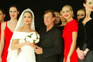 12-09-2005 SHOWBIZZ: MODESHOW VAN FRANS MOLENAAR IN DE FASHION FACTORY TE AMSTERDAM.
FOTO: Albert den iseger.