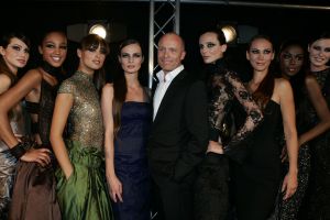 10-09-2005 SHOWBIZZ; MODESHOW VAN MART VISSER IN HET HILTON HOTEL TE AMSTERDAM.
FOTO: Albert den Iseger.