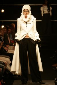 10-09-2005 SHOWBIZZ; MODESHOW VAN MART VISSER IN HET HILTON HOTEL TE AMSTERDAM.
FOTO: Albert den Iseger.