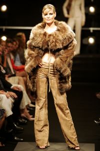 10-09-2005 SHOWBIZZ; MODESHOW VAN MART VISSER IN HET HILTON HOTEL TE AMSTERDAM.
FOTO: Albert den Iseger.