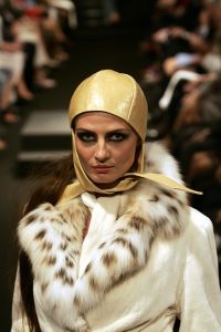 10-09-2005 SHOWBIZZ; MODESHOW VAN MART VISSER IN HET HILTON HOTEL TE AMSTERDAM.
FOTO: Albert den Iseger.